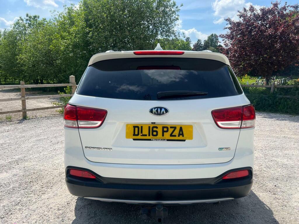 Kia Sorento Suv 2.2 Crdi Kx-2 Awd Euro 6 Ss 2016 DL16PZA White #6