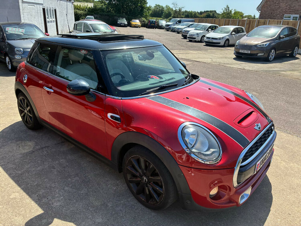 Mini Hatch 2.0 Cooper S Hatchback YG15AVX Red #2