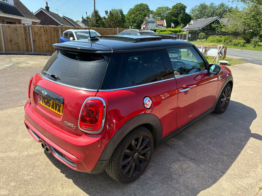 Mini Hatch 2.0 Cooper S Hatchback YG15AVX Red #3