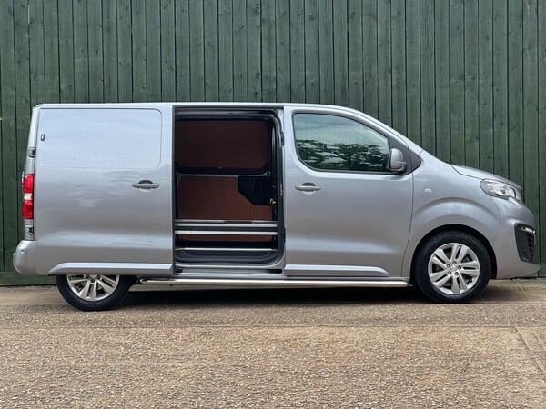 Peugeot Expert Mpv White #17