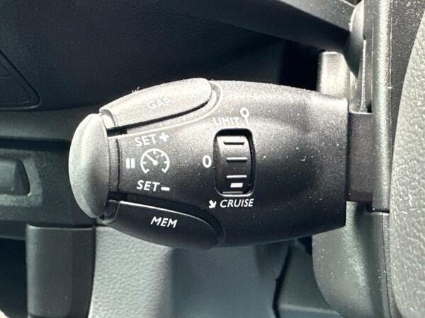 Peugeot Expert Mpv White #27