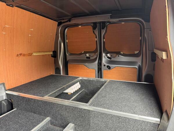 Peugeot Expert Mpv White #48
