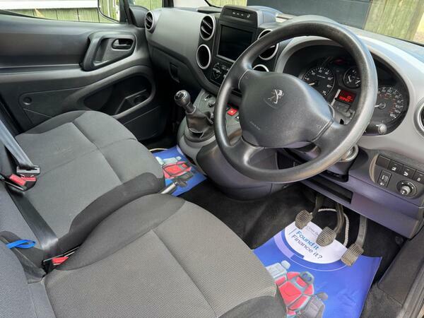 Peugeot Partner 1.6 Bluehdi 651 Professional L1 Grey #2