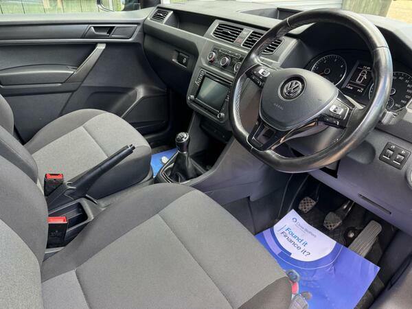 Volkswagen Caddy Maxi 2.0 Tdi C20 Bluemotion Tech Highline Lwb Euro 6 S Black #2