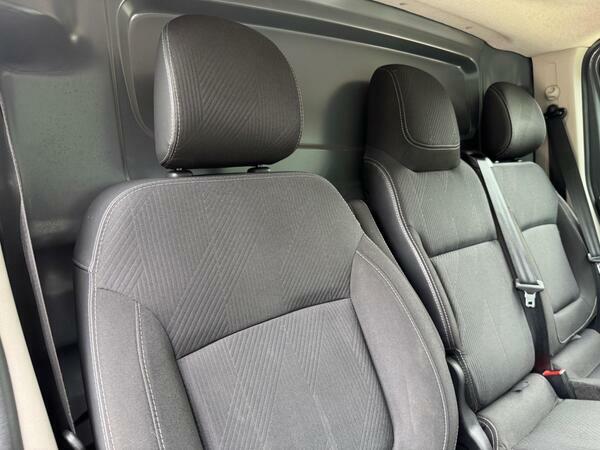 Renault Trafic 2.0 Dci Blue Ll30 Extra L2 H1 Euro 6 Ss MT73NKW Grey #6