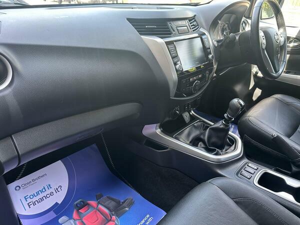 Nissan Navara 2.3 Dci Tekna 4Wd Euro 6 Ss Black #4