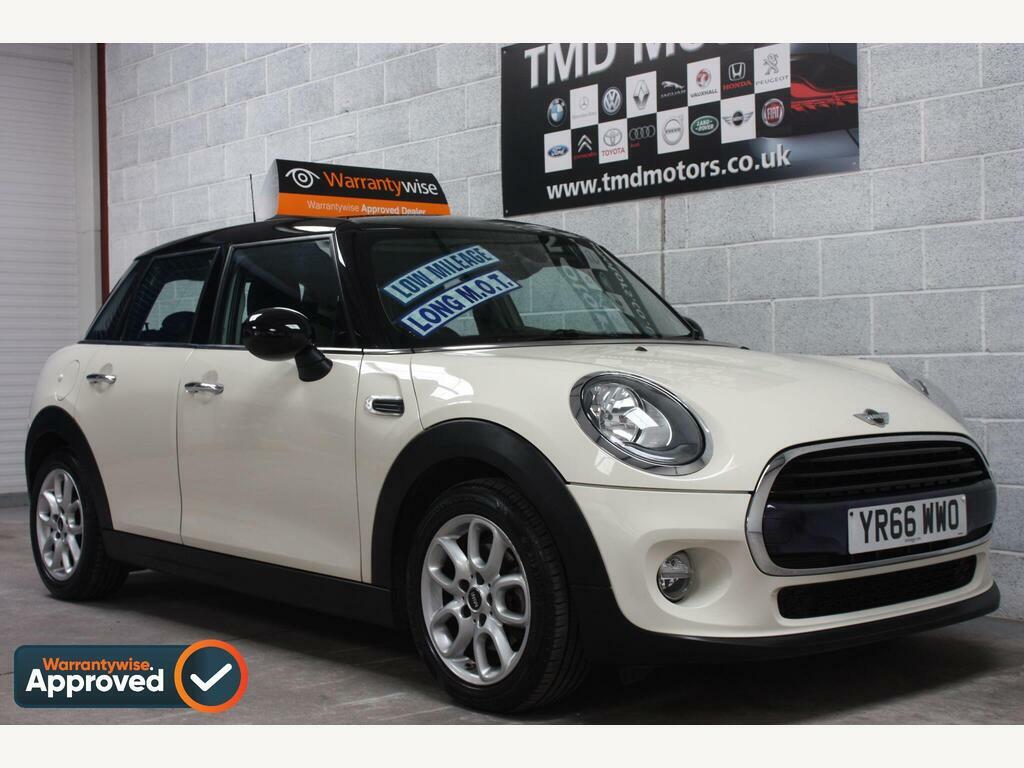 Mini Hatch 1.5 Cooper D Euro 6 S S White