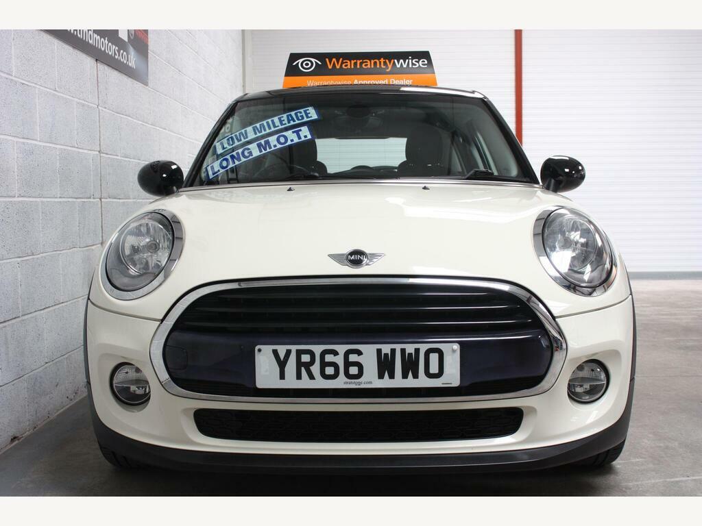 Mini Hatch 1.5 Cooper D Euro 6 S S White #2