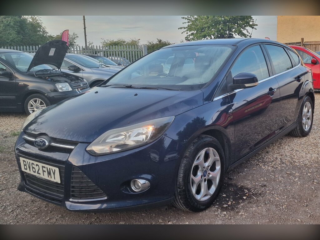 Ford Focus 1.6 Zetec Hatchback Euro 5 105 BV62FMY Blue #5