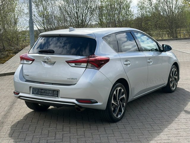 Toyota Auris 2015 1.2 Vvt-i Design Hatchback Silver #5