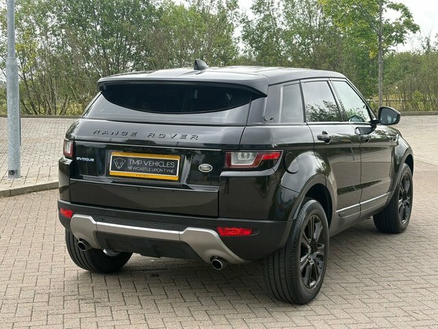 Land Rover Range Rover Evoque 2017 2.0 Ed4 Se Tech Suv Fwd Eur FP67AYH Black #3