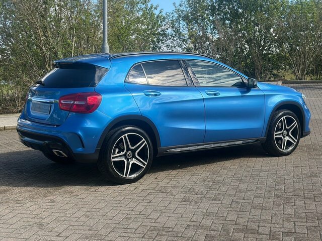 Mercedes-Benz GLA Class 2015 2.1 Gla220d Amg Line Premium Plus Suv D KP65CXX Blue #2