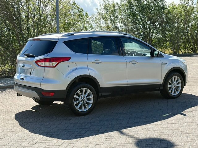 Ford Kuga 2015 2.0 Tdci Titanium Suv 2Wd E MD65ZXK Silver #6