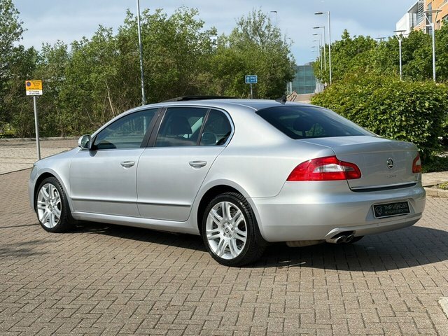 Skoda Superb 2013 2.0 Tdi Elegance Hatchback Dsg Eur Silver #6