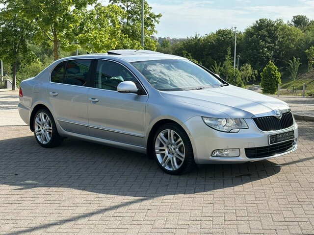 Skoda Superb 2013 2.0 Tdi Elegance Hatchback Dsg Eur Silver #2