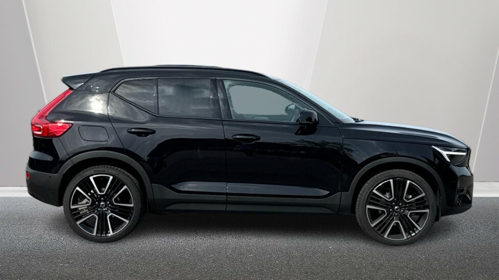 Volvo XC40 Ultra, B3 Mild Hybrid, Dark FH75DFV Black #3