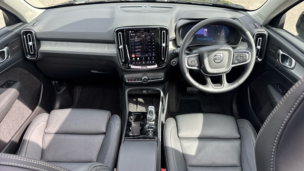 Volvo XC40 Ultra, B3 Mild Hybrid, Dark FH75DFV Black #5
