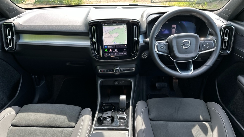 Volvo XC40 2.0 B3 Mhev Plus Dark Suv Hybrid Dct Au BN26VZR White #5