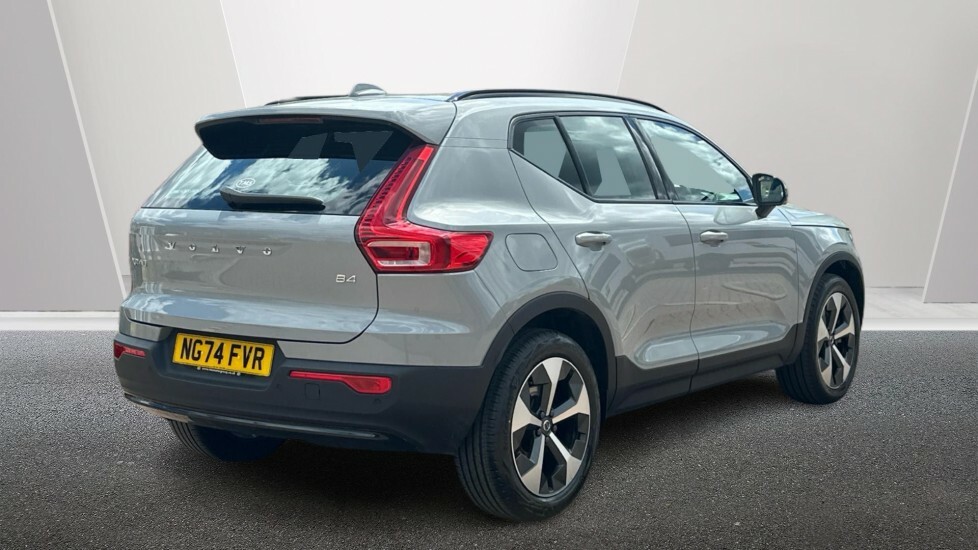 Volvo XC40 Plus, B4 Mild Hybrid, Dark Cruise Control NG74FVR Grey #2
