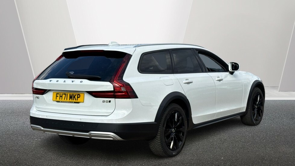 Volvo V90 Cross Country Country, B5 Awd Mild Hybrid Driver Assistance Pa White #2
