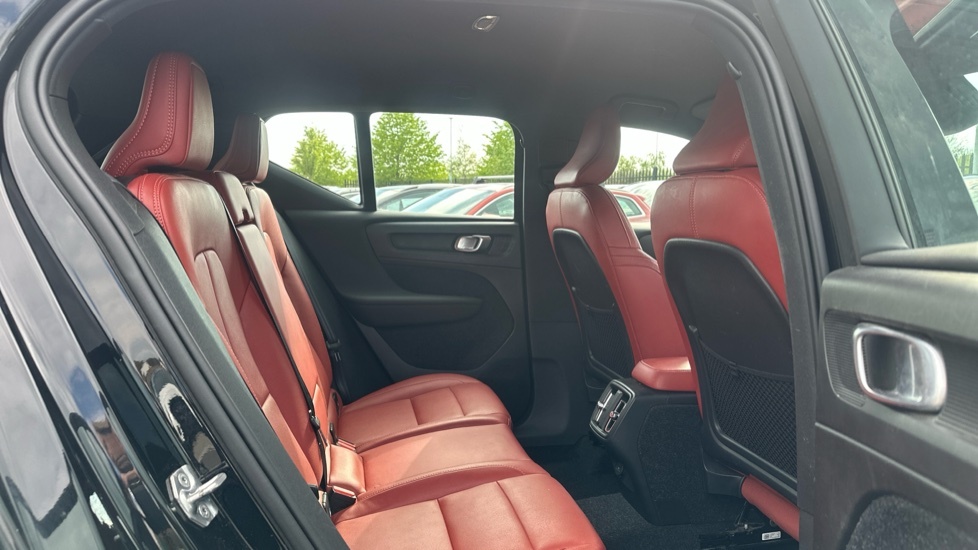 Volvo XC40 D3 Inscription Pro Black #6