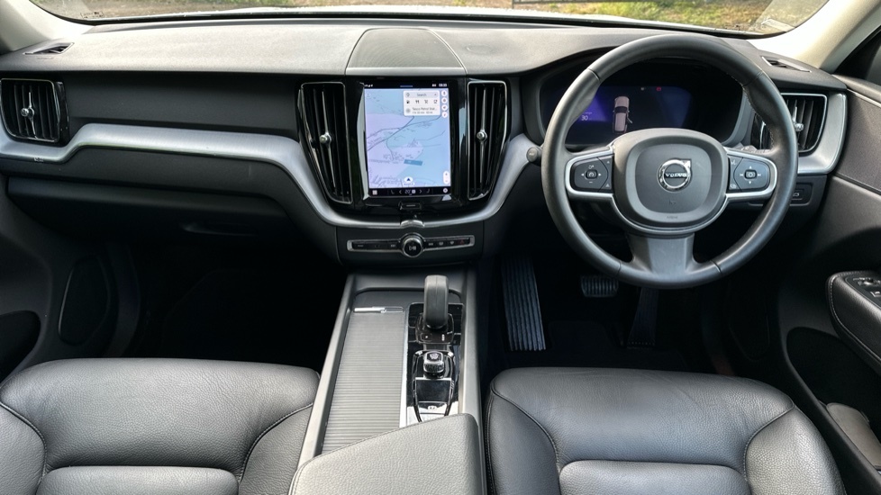 Volvo XC60 2.0 B4 Mhev Momentum Suv Hybrid Aw DS71KCC White #5