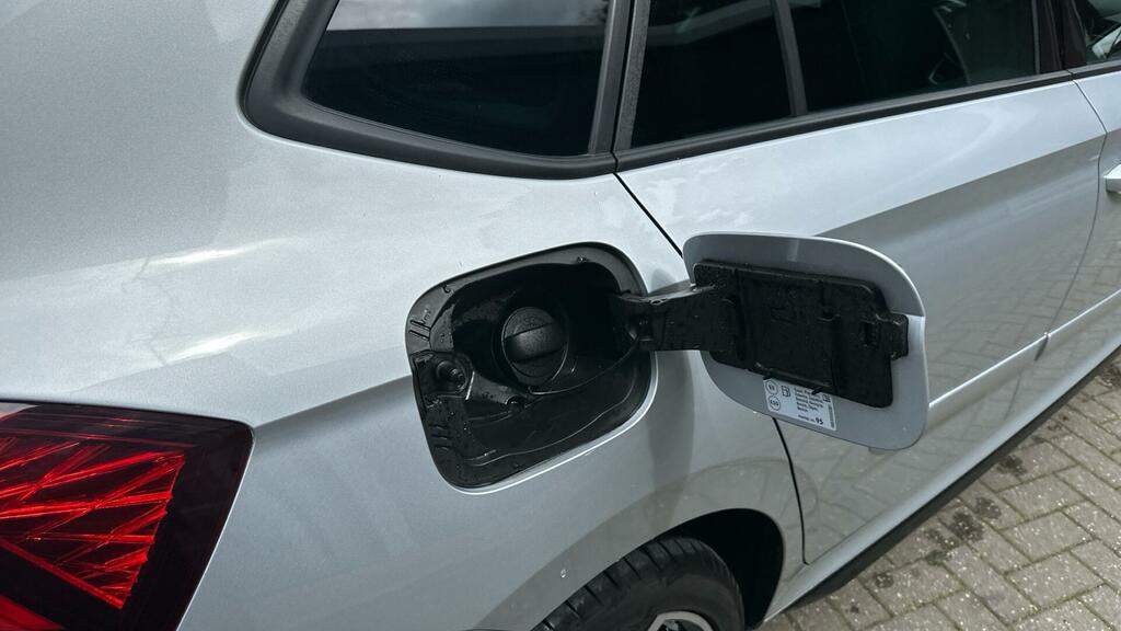 Skoda Kamiq 1.5 Tsi Act Monte Carlo Dsg Euro 6 Ss Silver #5
