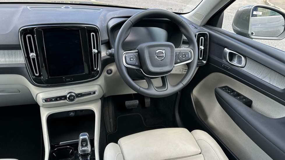 Volvo XC40 Recharge Inscription Pro, T5 Plug-in Hybrid Blon Grey #4
