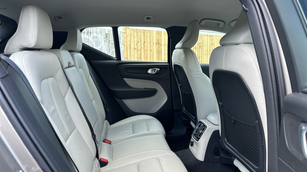Volvo XC40 Recharge Inscription Pro, T5 Plug-in Hybrid Blon Grey #6