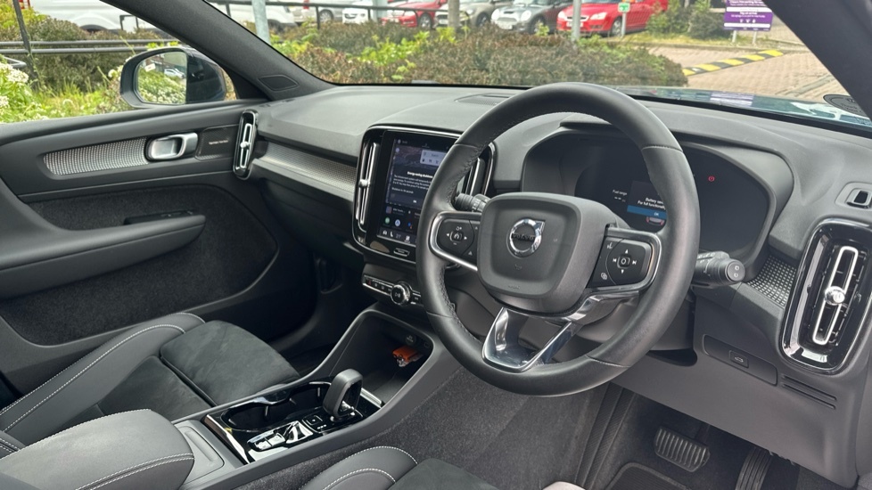 Volvo XC40 Ultimate, B4 Mild Hybrid, Dark WF73OHK Blue #4
