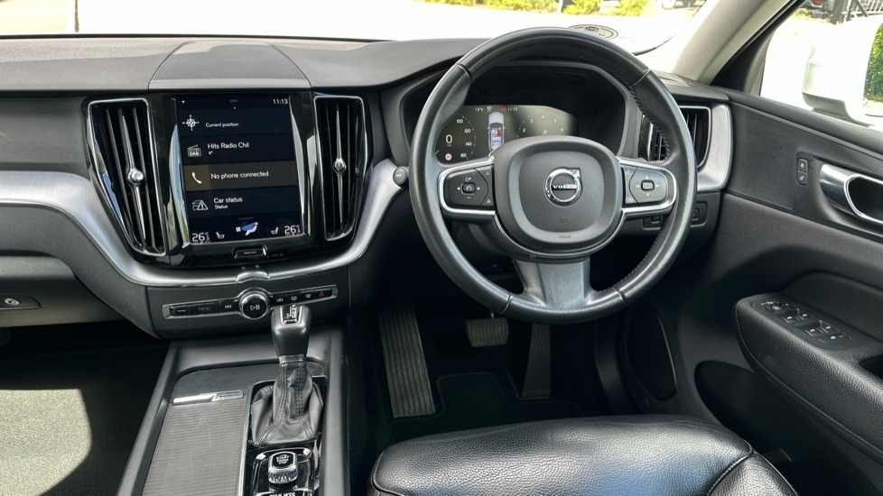 Volvo XC60 2.0 T4 190 Edition Geartronic Full Volvo Serv SL69RTV White #4