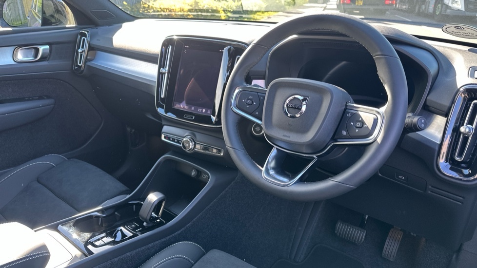 Volvo XC40 Plus, B3 Mild Hybrid, Dark Denim Blue FD26CUU Blue #4