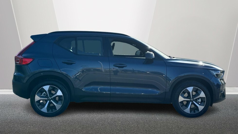 Volvo XC40 Plus, B3 Mild Hybrid, Dark Denim Blue FD26CUU Blue #3