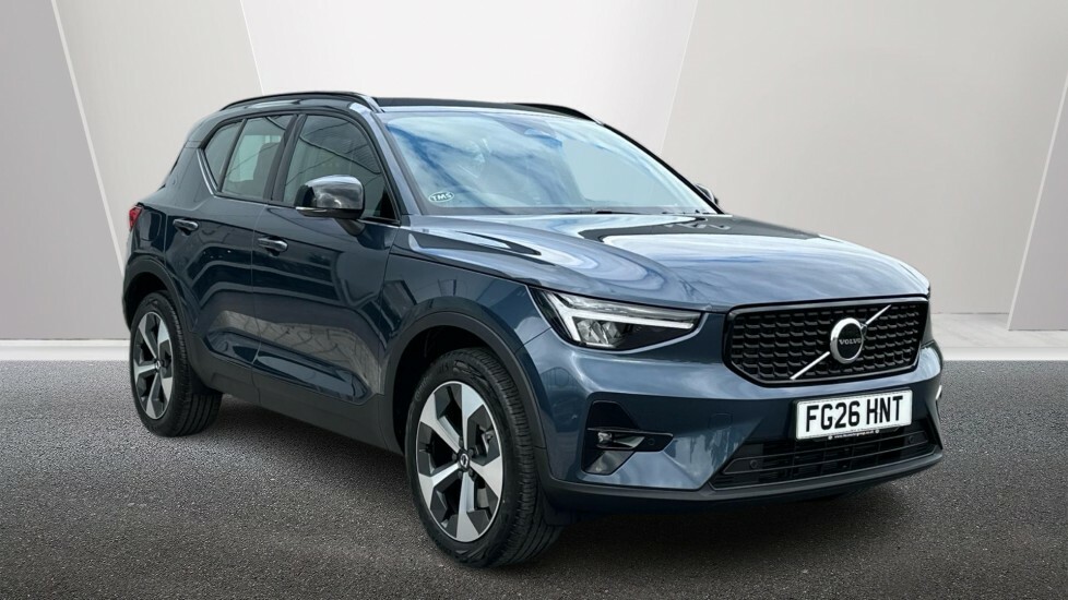 Volvo XC40 Plus, B3 Mild Hybrid, Dark Denim Blue Blue