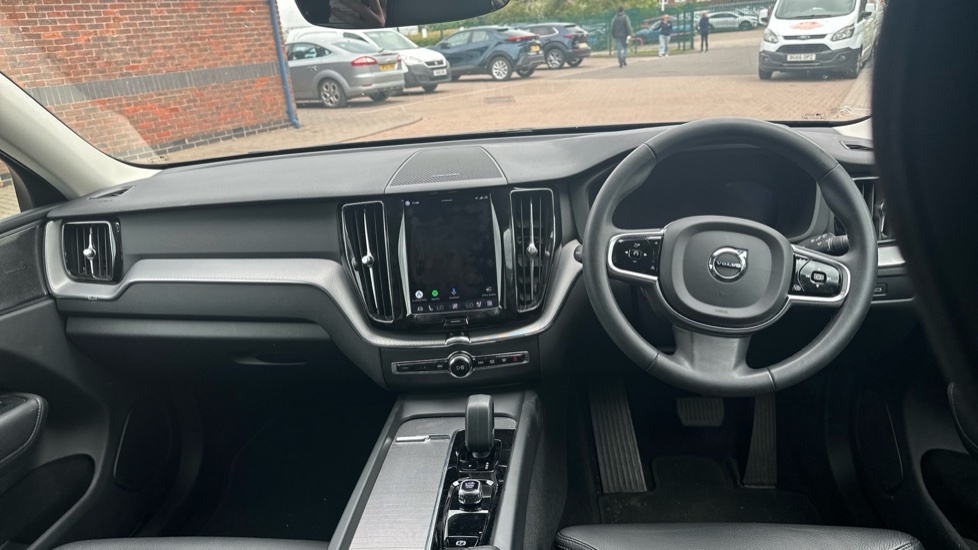 Volvo XC60 Plus, B4 Awd Mild Hybrid, Dark CA72USF Black #5