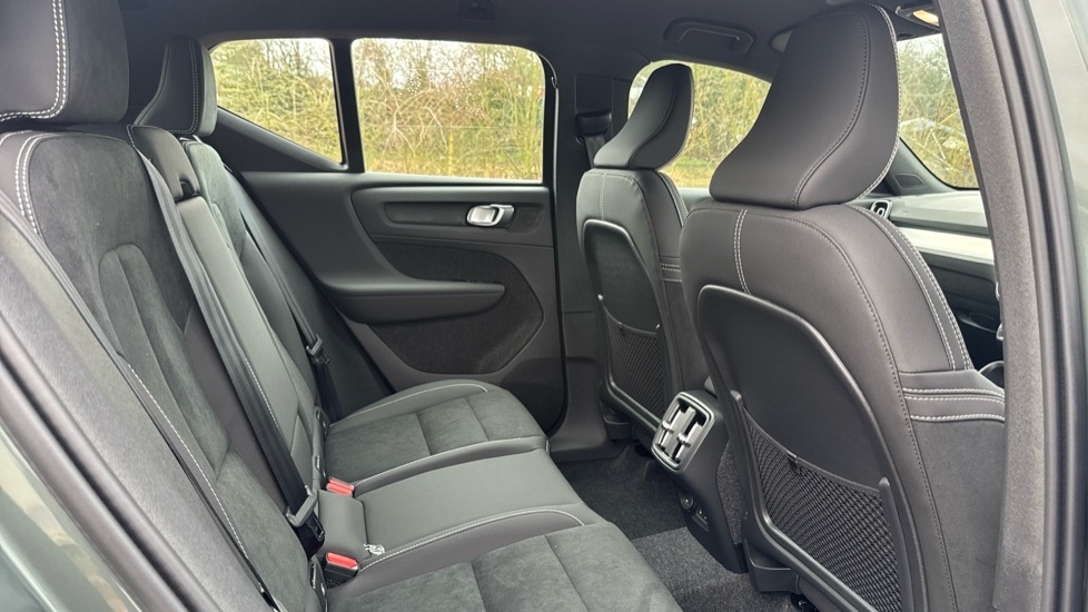 Volvo XC40 Plus, B3 Mild Hybrid, Dark BT26OZE Blue #6