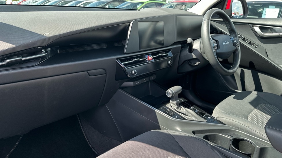 Kia Niro 1.6 Gdi Hev 2 FN72NPP Red #3
