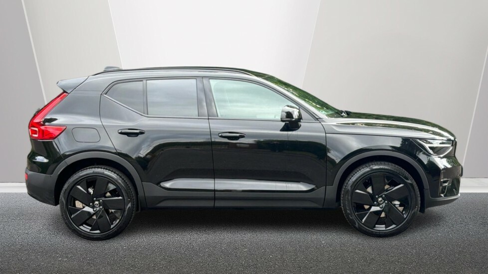 Volvo XC40 2.0 B4 Mhev Plus Black Edition Suv Hybr BT26FKM Black #3