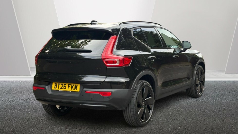 Volvo XC40 2.0 B4 Mhev Plus Black Edition Suv Hybr BT26FKM Black #2