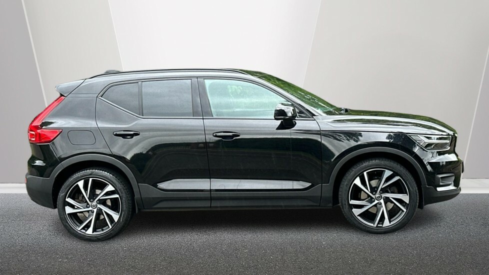 Volvo XC40 2.0 B5 Mhev R-design Pro Suv Hybrid Aut Black #3