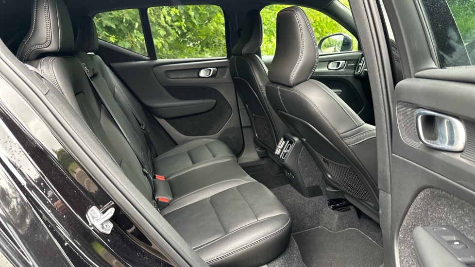 Volvo XC40 2.0 B5 Mhev R-design Pro Suv Hybrid Aut Black #6