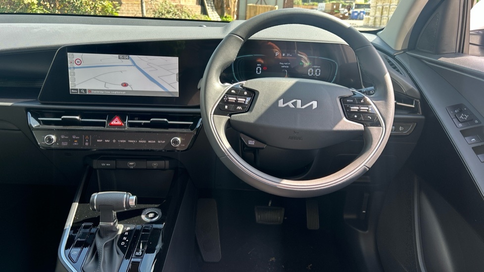 Kia Niro 1.6H Gdi Pure Dct Euro 6 Ss MT26NJZ White #6