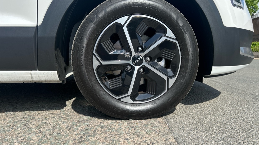 Kia Niro 1.6H Gdi Pure Dct Euro 6 Ss MT26NJZ White #5