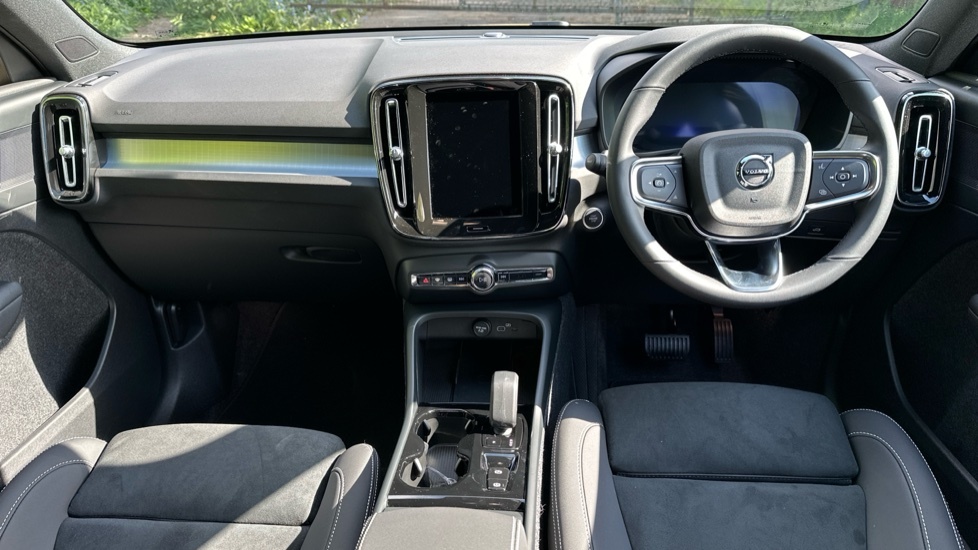 Volvo XC40 2.0 B4 Mhev Plus Black Edition Suv Hybr BT26AYA Grey #5