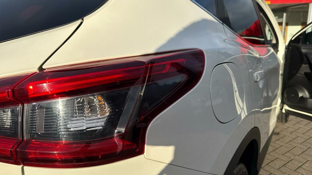 Nissan Qashqai 1.7 Dci Tekna Euro 6 Ss White #5