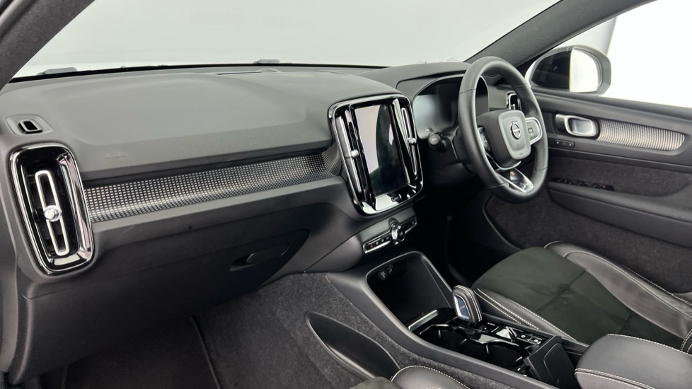 Volvo XC40 R-design Pro, T3 LD22TRV White #6