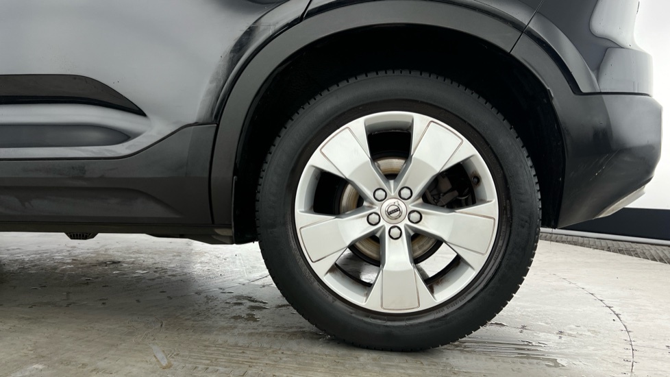 Volvo XC40 Momentum, T3 VO22XGC Black #4