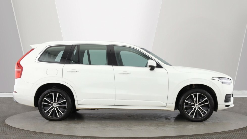 Volvo XC90 Momentum, B5 Awd Mild Hybrid, 7 Seats OV22HNJ White #2