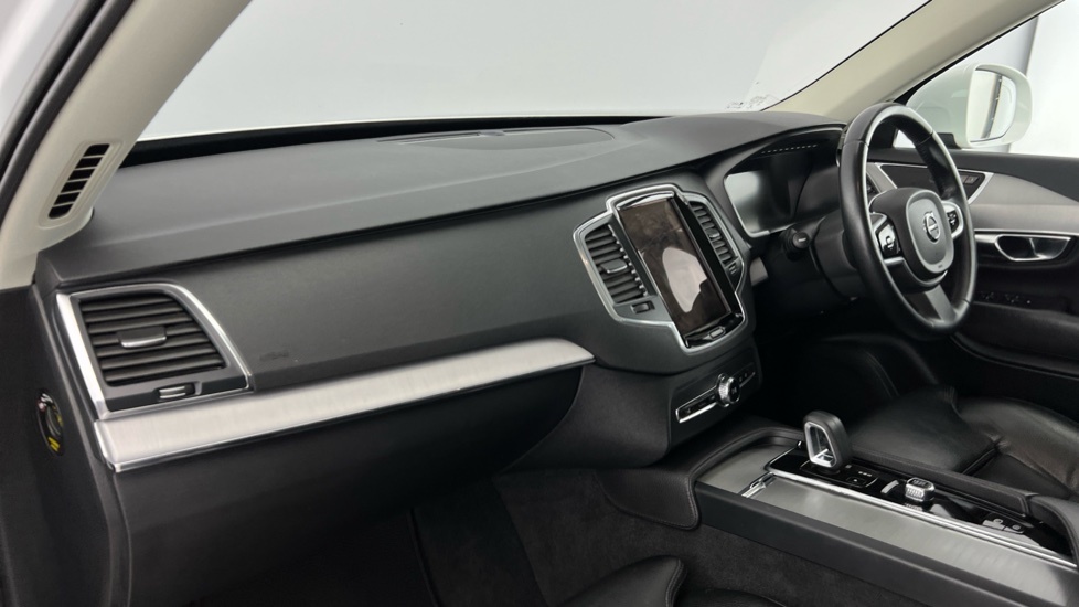 Volvo XC90 Momentum, B5 Awd Mild Hybrid, 7 Seats OV22HNJ White #6