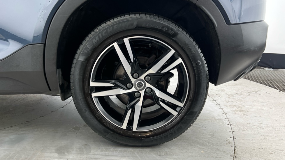 Volvo XC40 1.5 T3 R-design Suv Euro 6 Ss NA22CHG Blue #4